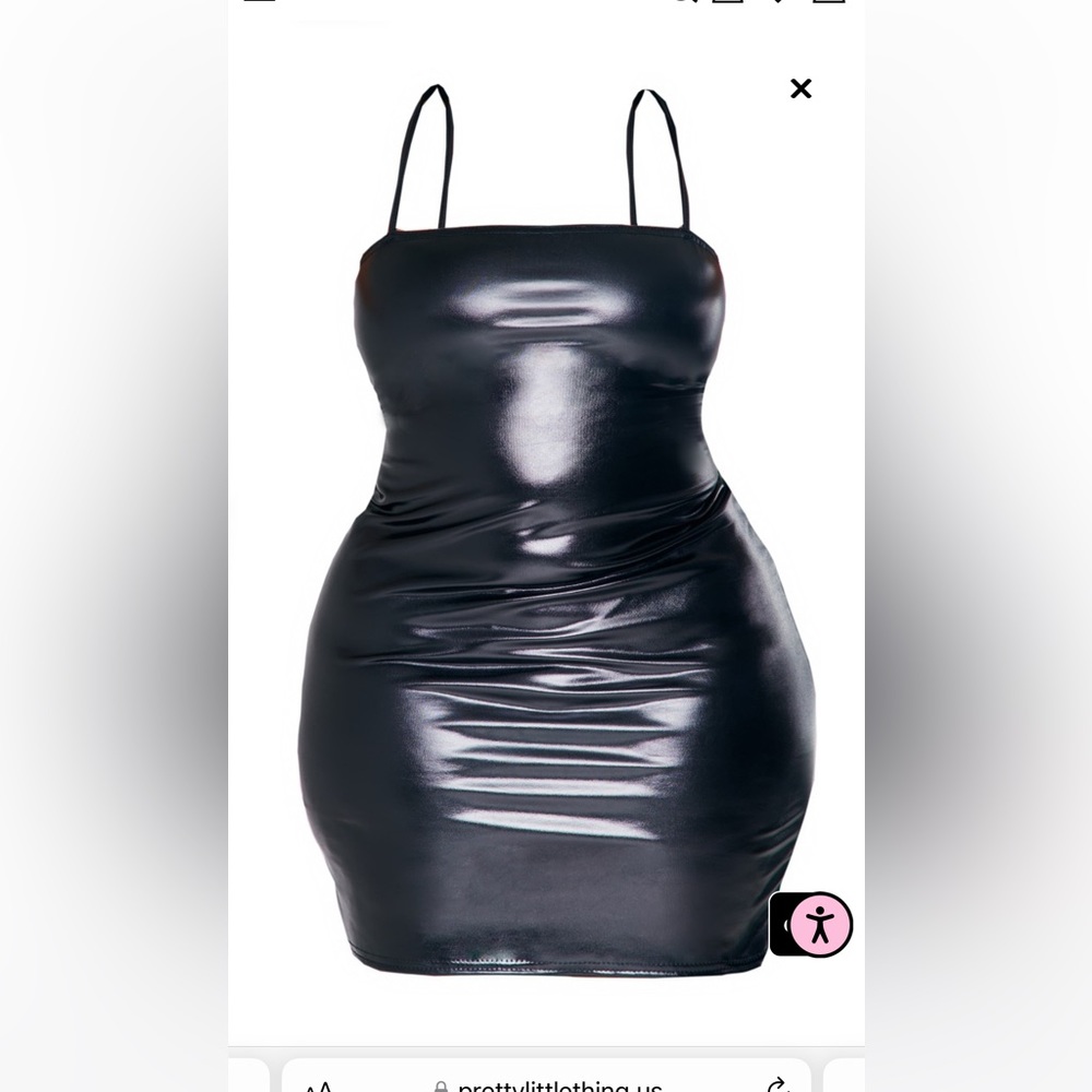 Plus size, black bodycon dress.